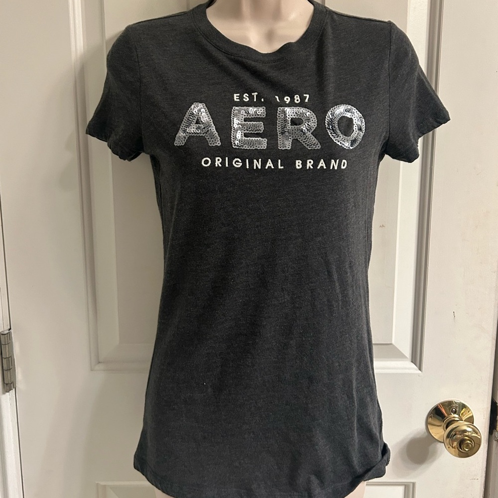 Aeropostale Gray Graphic T-Shirt